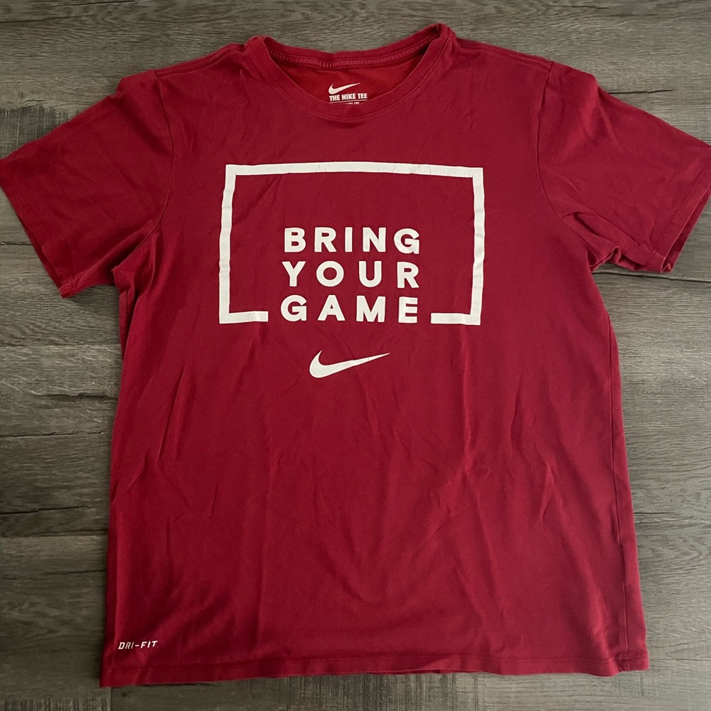 Nike T-Shirt